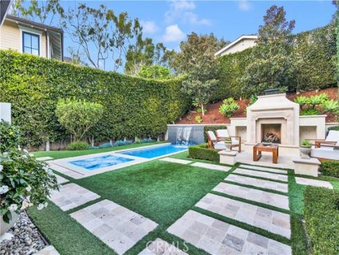 1807 Newport Hills Dr , Newport Beach, CA