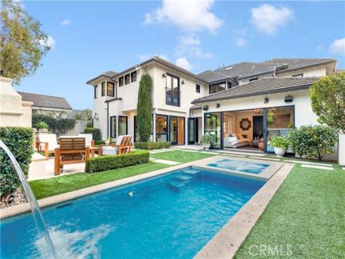 1807 Newport Hills Dr , Newport Beach, CA