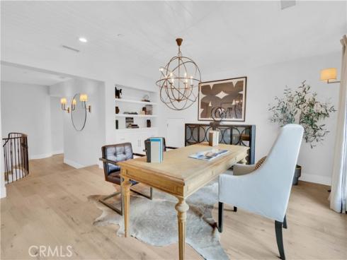 1807 Newport Hills Dr , Newport Beach, CA