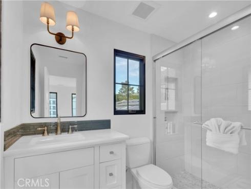 1807 Newport Hills Dr , Newport Beach, CA