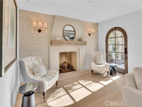 1807 Newport Hills Dr , Newport Beach, CA