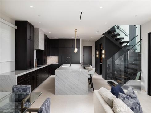 218 E Oceanfront  , Newport Beach, CA