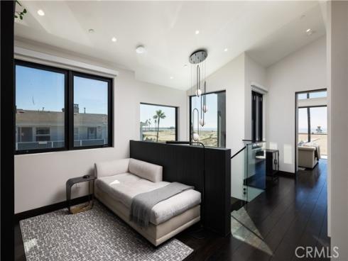 218 E Oceanfront  , Newport Beach, CA