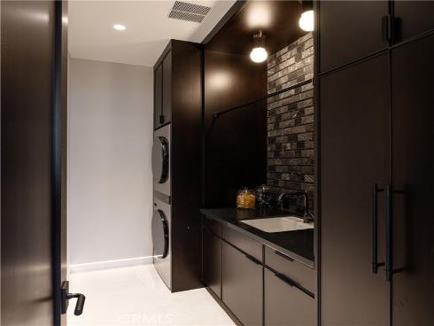 218 E Oceanfront  , Newport Beach, CA