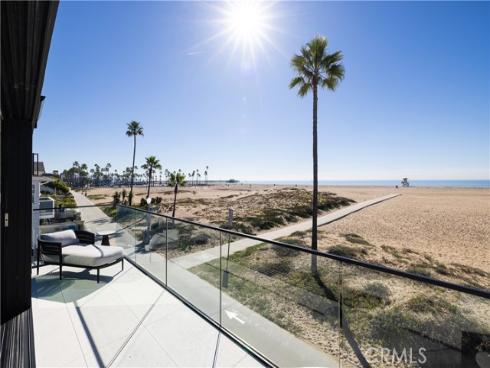 218 E Oceanfront  , Newport Beach, CA