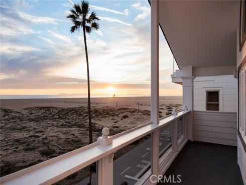 116 E Oceanfront  , Newport Beach, CA