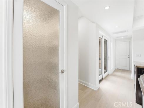 211 E Bay  , Newport Beach, CA