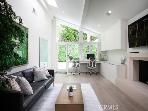 11  Greenbriar  , Newport Beach, CA