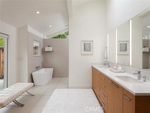 11  Greenbriar  , Newport Beach, CA