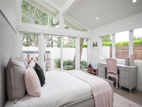 11  Greenbriar  , Newport Beach, CA