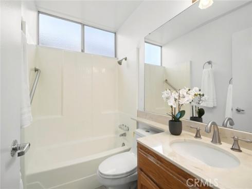 2030  Port Weybridge  , Newport Beach, CA