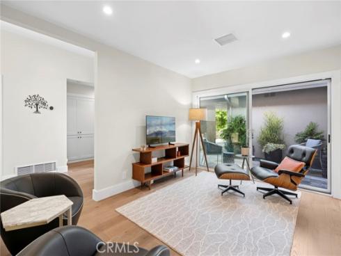 3  Rue Cannes  , Newport Beach, CA