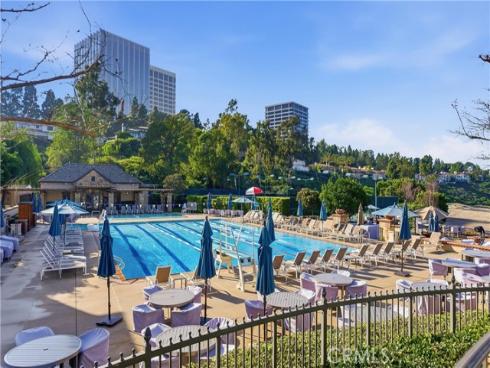 3  Rue Cannes  , Newport Beach, CA