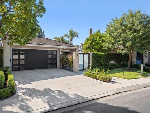 3  Rue Cannes  , Newport Beach, CA