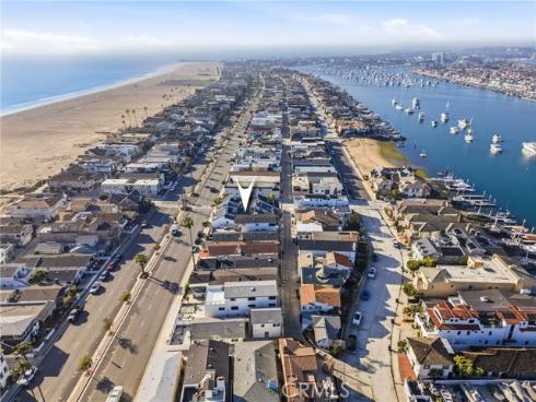 820 W Balboa   Boulevard, Newport Beach, CA