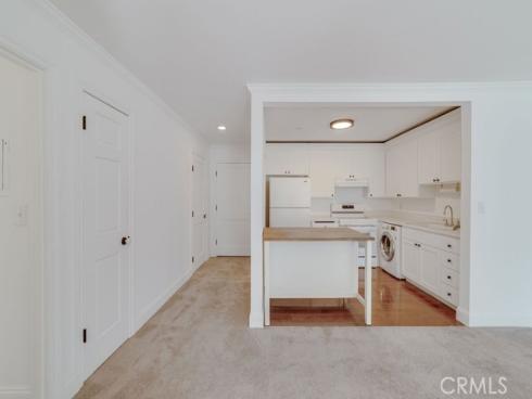 300  Cagney  208 , Newport Beach, CA