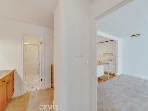 300  Cagney  208 , Newport Beach, CA