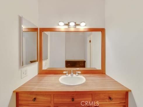 300  Cagney  208 , Newport Beach, CA