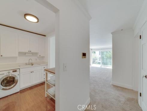 300  Cagney  208 , Newport Beach, CA