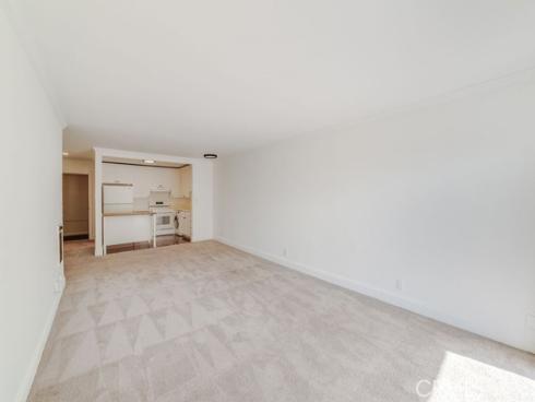 300  Cagney  208 , Newport Beach, CA