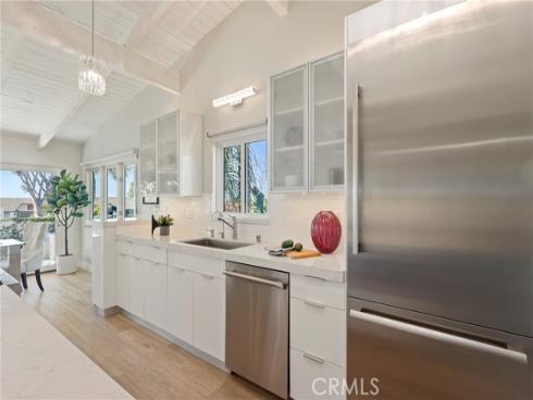 2000  Vista Cajon  , Newport Beach, CA