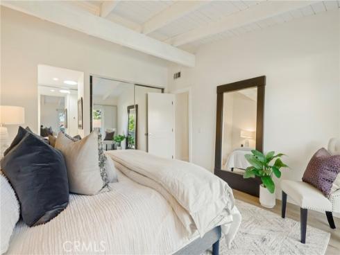 2000  Vista Cajon  , Newport Beach, CA