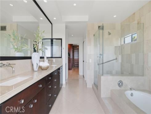 31  Saint Tropez  , Newport Beach, CA