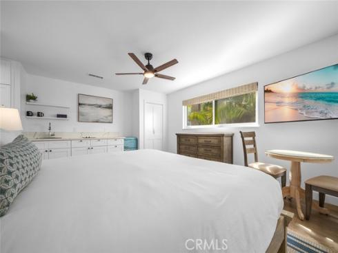 700 E Oceanfront  , Newport Beach, CA