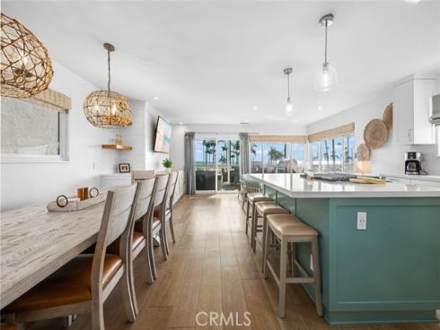 700 E Oceanfront  , Newport Beach, CA