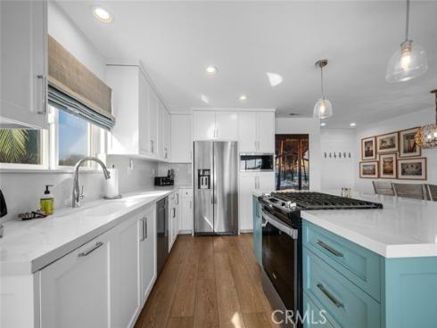 700 E Oceanfront  , Newport Beach, CA