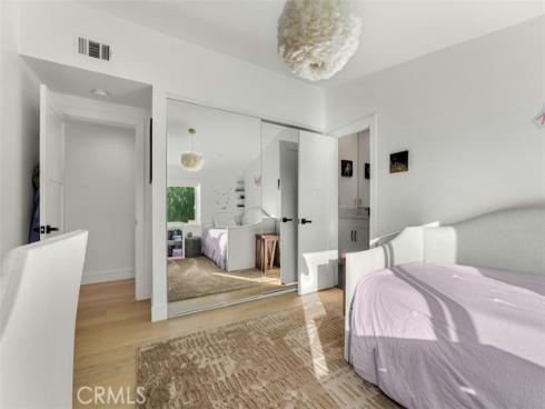 2111 Vista Entrada , Newport Beach, CA