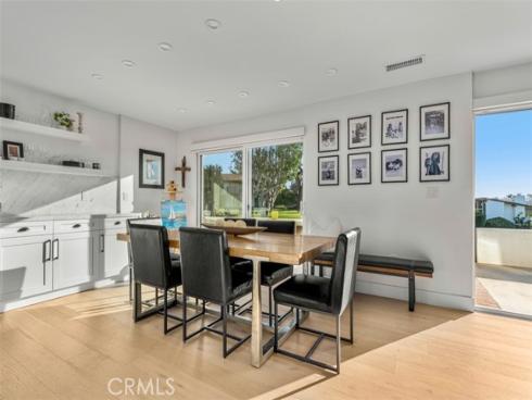 2111 Vista Entrada , Newport Beach, CA