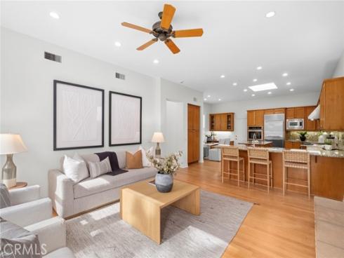 8  Westridge  , Newport Beach, CA