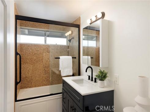 502  Kings Rd  , Newport Beach, CA