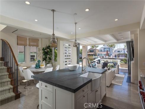 308  Grand Canal  , Newport Beach, CA