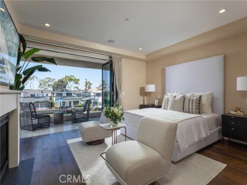 308  Grand Canal  , Newport Beach, CA