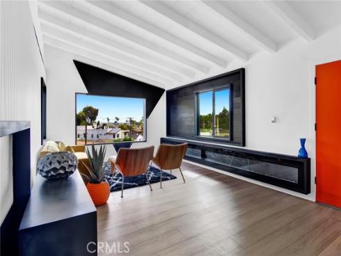 300  Holmwood   Drive, Newport Beach, CA