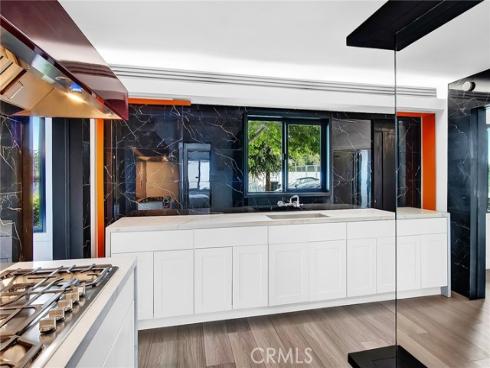 300  Holmwood   Drive, Newport Beach, CA