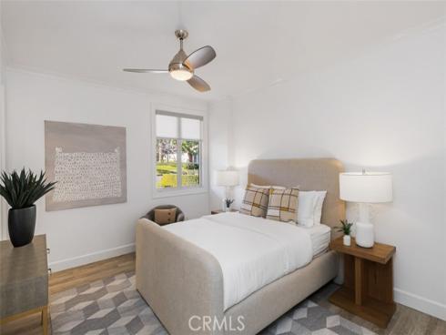 21  Lochmoor  , Newport Beach, CA