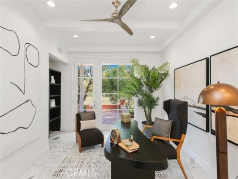 21  Lochmoor  , Newport Beach, CA