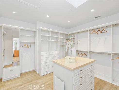 21  Lochmoor  , Newport Beach, CA