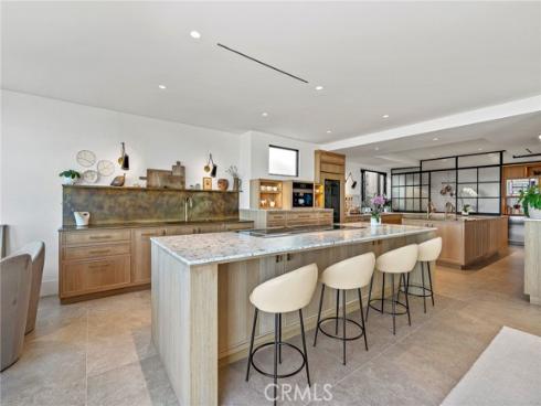 17  Muir Beach  , Newport Beach, CA