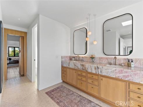 17  Muir Beach  , Newport Beach, CA