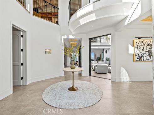 17  Muir Beach  , Newport Beach, CA