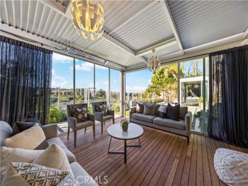 58  Victoria  , Newport Beach, CA