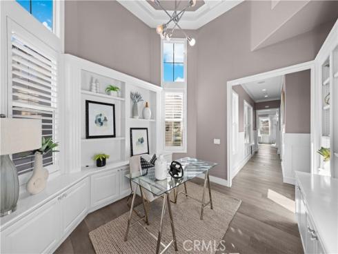 58  Victoria  , Newport Beach, CA