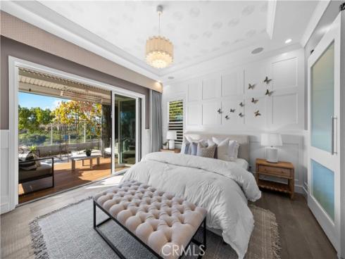 58  Victoria  , Newport Beach, CA