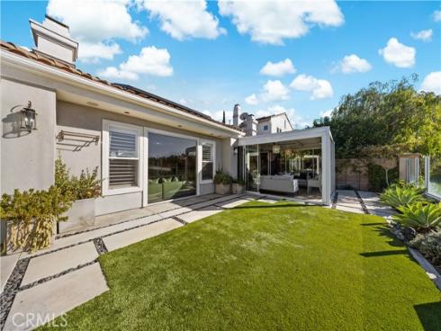 58  Victoria  , Newport Beach, CA