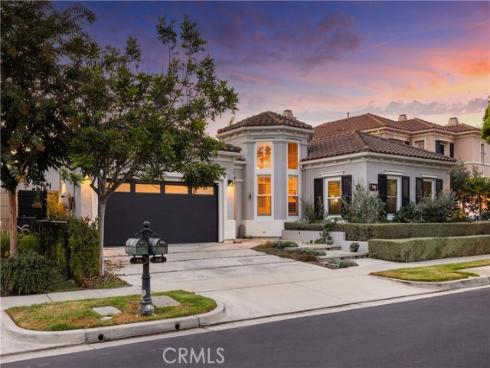 58  Victoria  , Newport Beach, CA