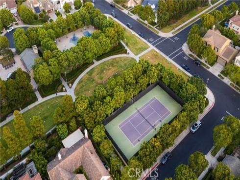 58  Victoria  , Newport Beach, CA